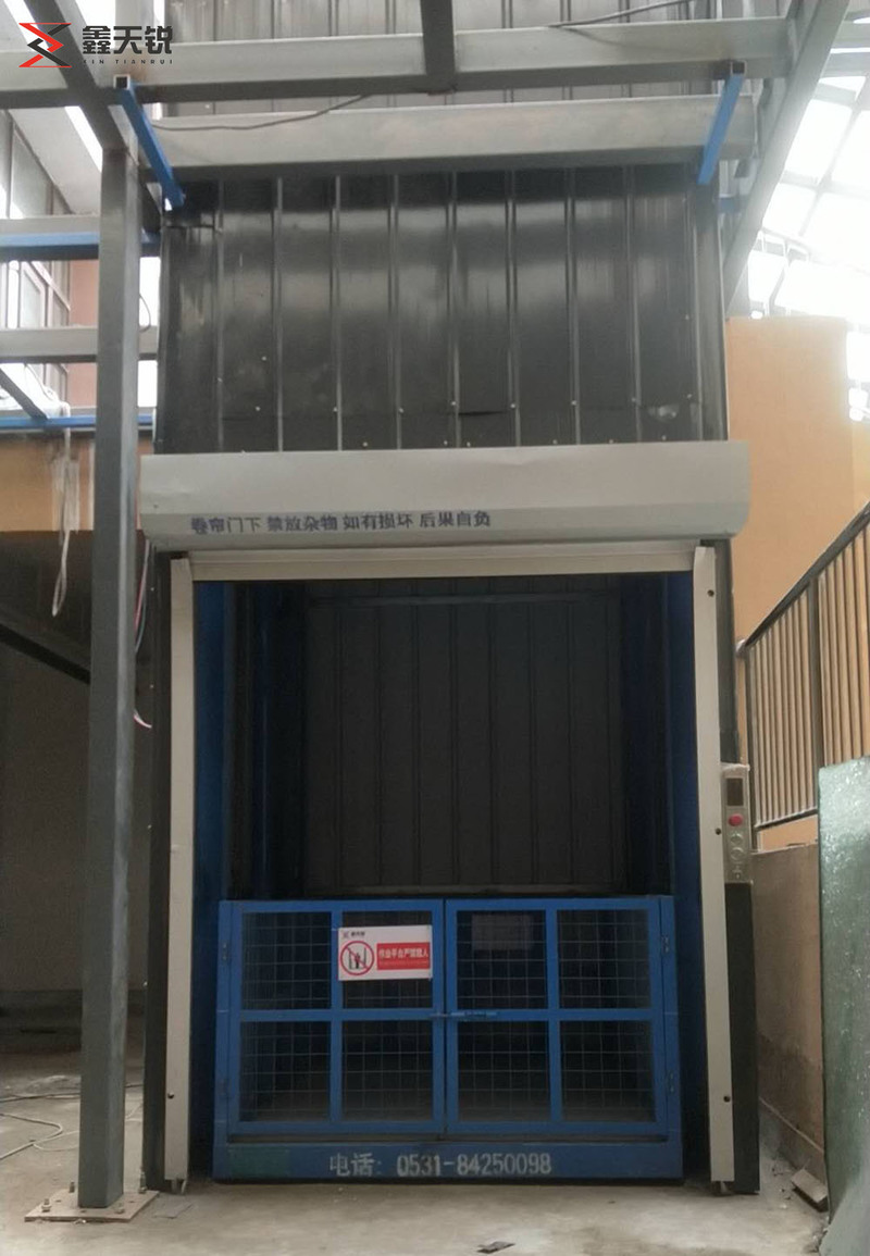 贵阳双轨双缸液压货梯